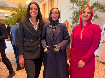 Saana with Maha the humanoid